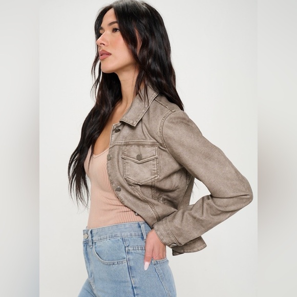 🔥SOLD OUT-Coalition LA Button Down Cargo Vegan Leather Shacket - Picture 2 of 4